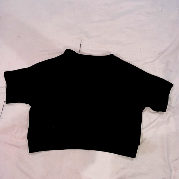 Cropped Spandex Top - Picture 2 of 2